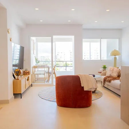 Ac152 - Renovated Modern 1 Bed With Pool *
