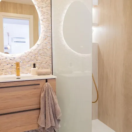 Ac152 - Renovated Modern 1 Bed With Pool *