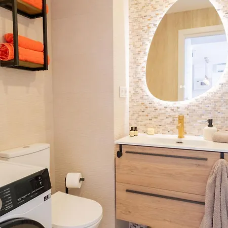 Ac152 - Renovated Modern 1 Bed With Pool *